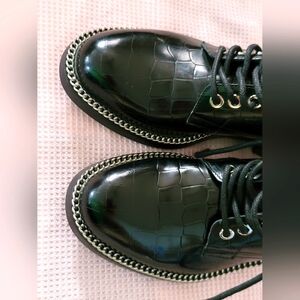 💥. BROWNS THE WISHBONE COLLECTION  !  NWOT  💥